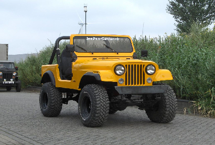 Vallen Aan de overkant Onze onderneming Jeep CJ7 (geel)